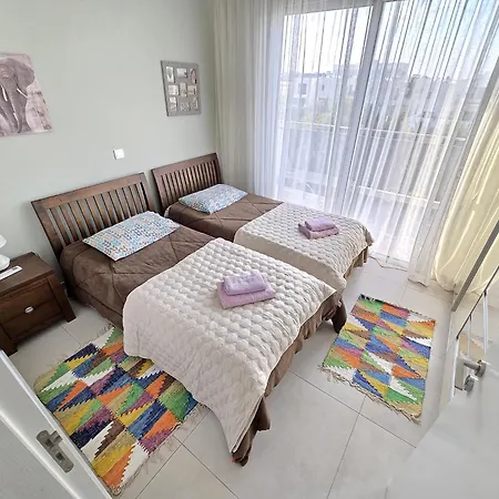 Mythical Sands 2 - B * Paralímni